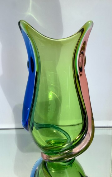 25506d12 1026 4760 af62 f48e203aa47a