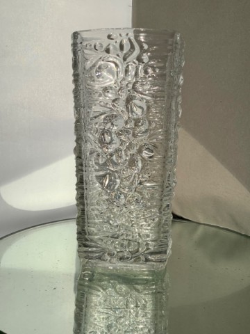 2d2e4f08 f5a5 4fa8 8445 e062df0d9db9