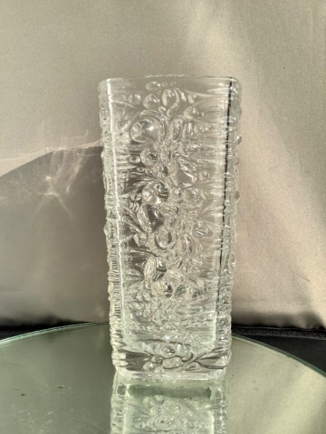 5c0cdd4f e01d 49c3 8843 869cc89a17b9