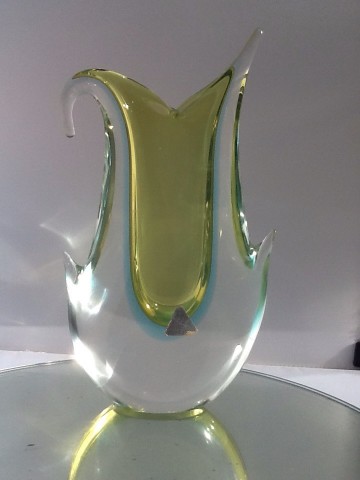 7f65f537 66c9 4c84 9409 caa0a8cd19c5