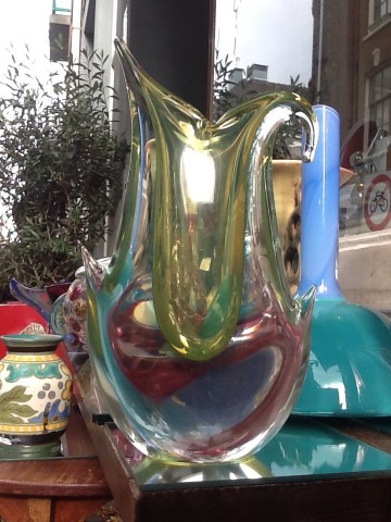 8d9563c0 e091 4043 b8f8 97a2b814f7a2