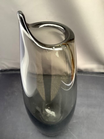 9eb4777e b0c8 401f b4bb 40fc19645688