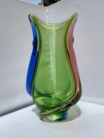 9f776af0 61ff 46a9 b1a2 8df7e240e768