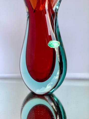 9fd05356 32b0 48d2 b096 f3b2b255f857