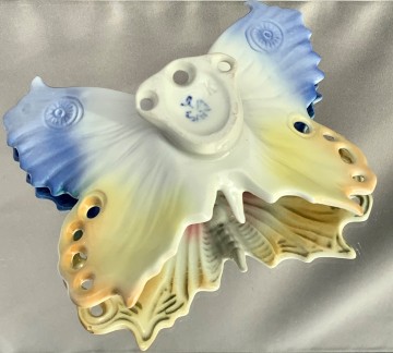 Ca23fa2d 80a3 46ca a03e 39ce6cc9f9bf