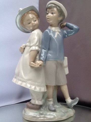 Lladro,Puppy Love.